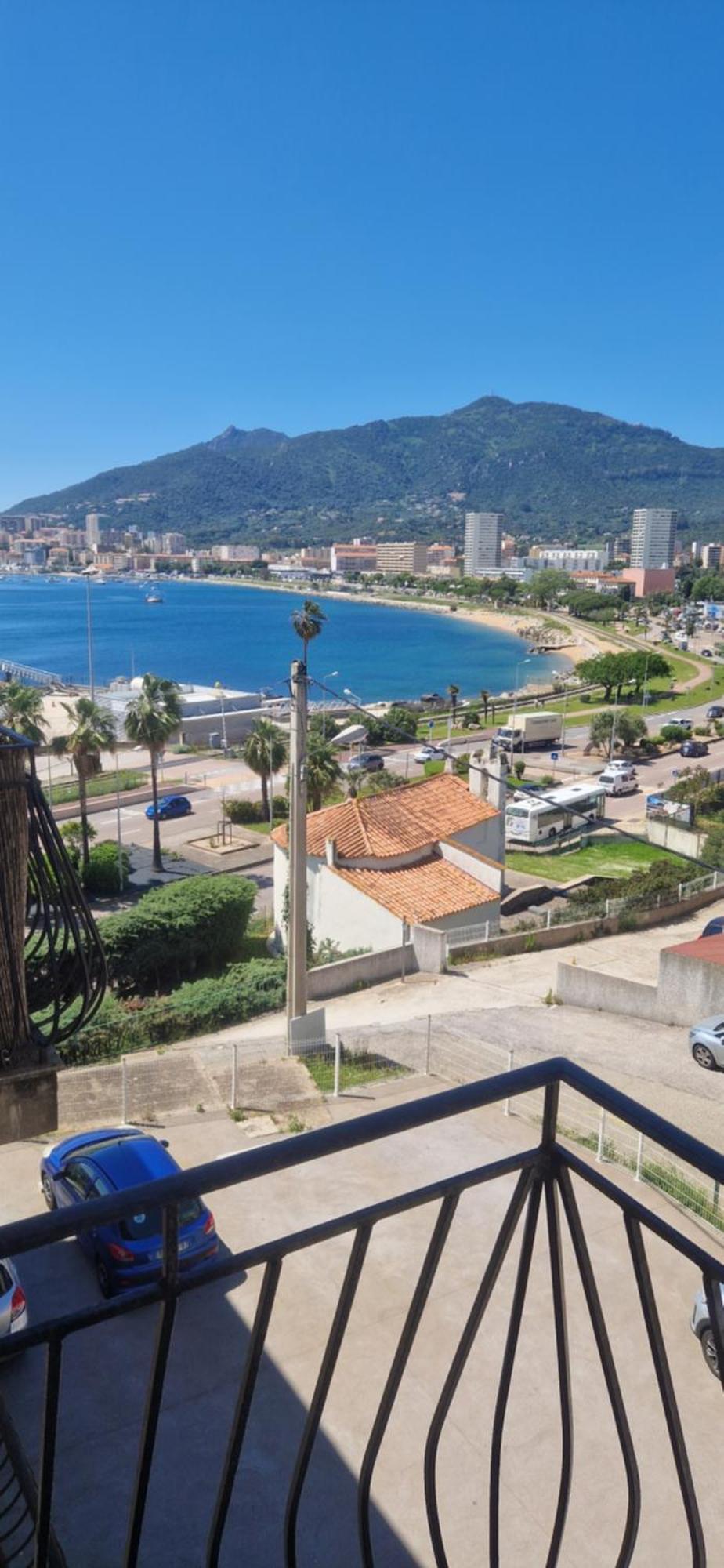 Magnifique Appartement Avec Balcon Vue Mer A L'Entree D'Ajaccio Ajaccio  Exterior photo